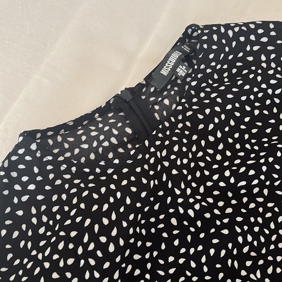 Missguided Ruched Side Tea Dress Dalmatian Print black and white - Picture 6 of 8